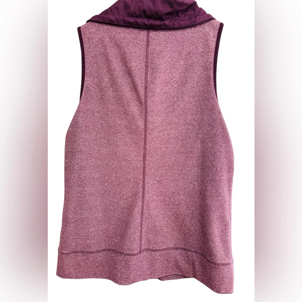 Under Armour Cold Gear Women's Maroon  zip Vest
 Sz M - Picture 3 of 5